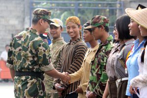 Read more about the article Pembagian Hadiah Dalam Memperingati Hari Pahlawan