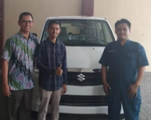 CSR dari PT INDOMOBIL (UNITED MOTOR CENTRE/UMC) berupa 1 Unit APV