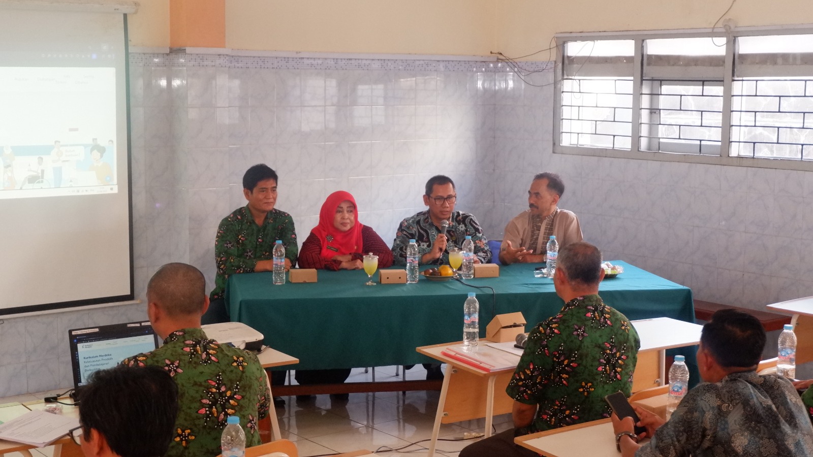 Read more about the article Membongkar Potensi: Panduan Lengkap Program SMK Pusat Keunggulan di Sidoarjo dan Jawa Timur