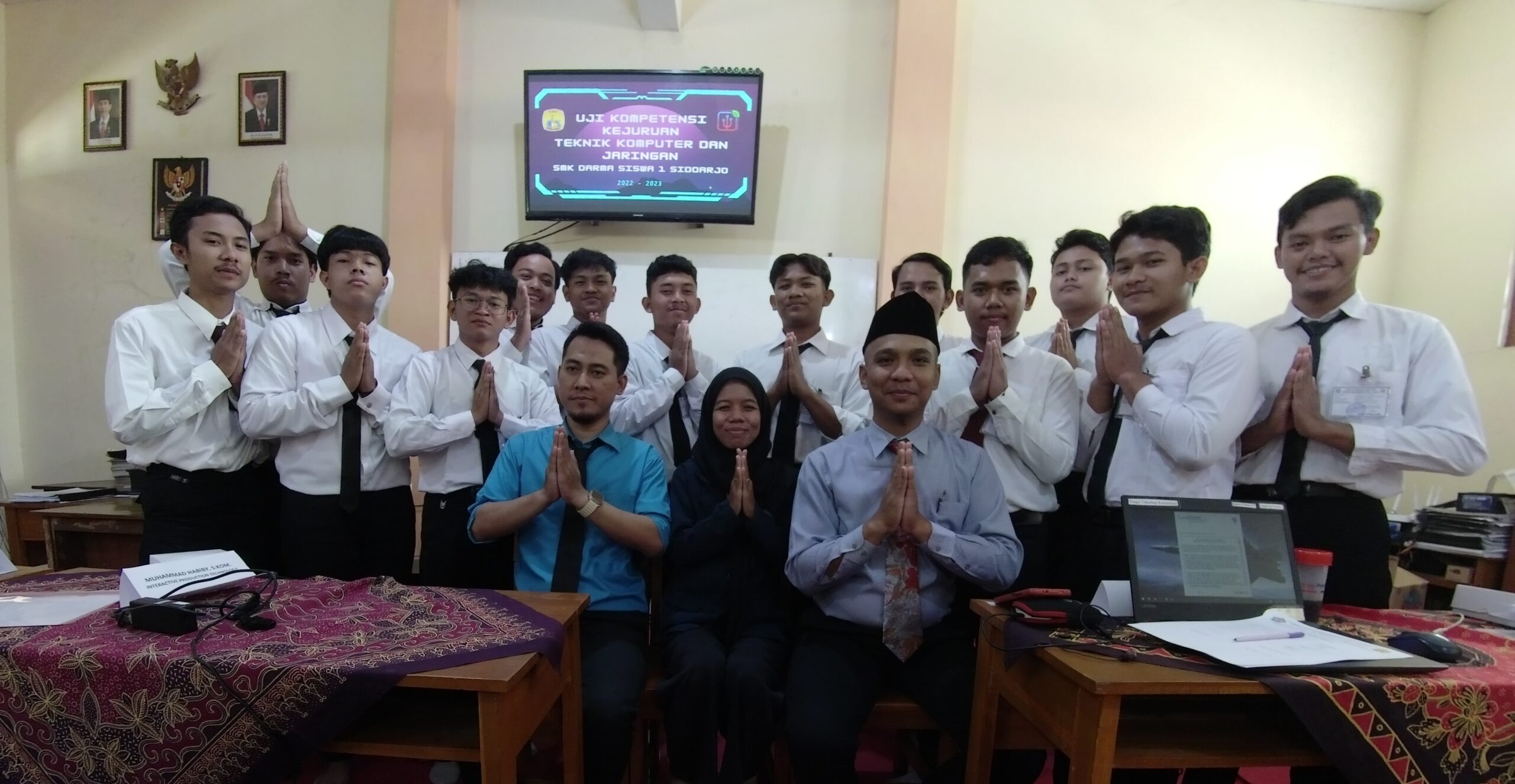 You are currently viewing Masa Depan Digital di Tangan Anda: Memilih SMK TJKT Terbaik di Surabaya atau Sidoarjo?