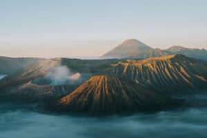 Ilustrasi siswa belajar di laboratorium modern, menunjukkan kriteria smk terbaik di sidoarjo, smk favorit di sidoarjo, smk pk di sidoarjo, smk pusat keunggulan di sidoarjo, smk di jawa timur, smk terbaik di jawa timur, smk favorit di jawa timur, smk pk di jawa timur, smk pusat keunggulan di jawa timur.