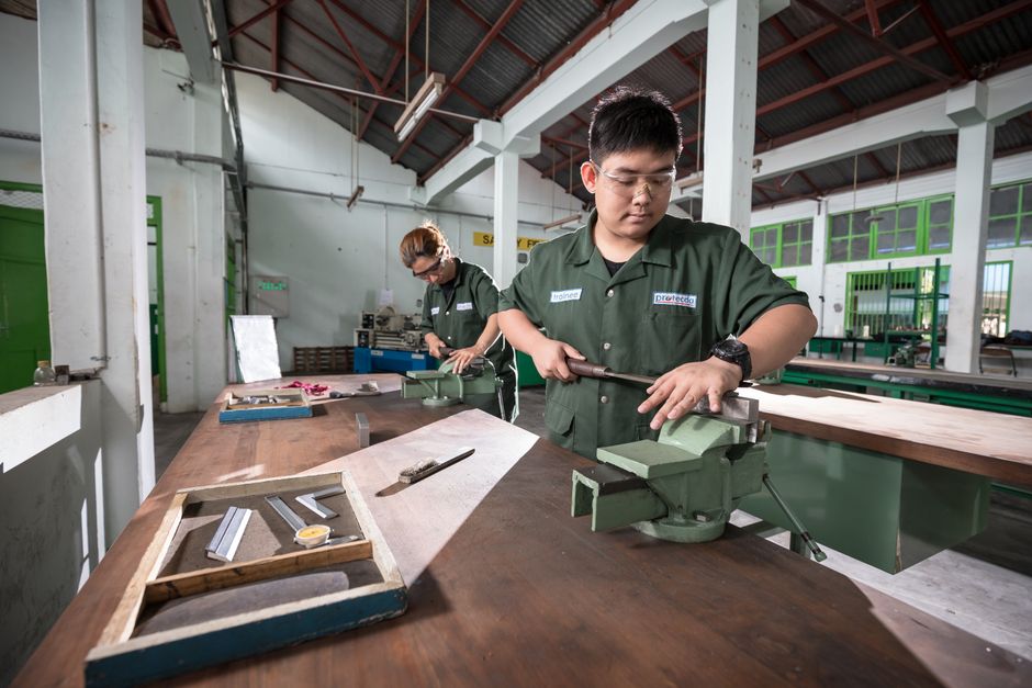 You are currently viewing Menguak Potensi: Pilihan SMK Unggulan di Sidoarjo dan Jawa Timur