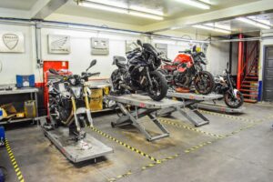 Read more about the article Menjelajahi Potensi Karir: Jurusan Teknik Sepeda Motor dan Masa Depan Anda
