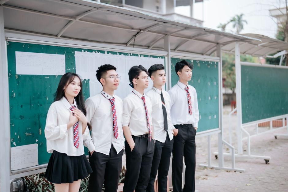 You are currently viewing Pendidikan Vokasi Unggul: Menjelajahi SMK Terbaik dan Pusat Keunggulan di Sidoarjo dan Jawa Timur
